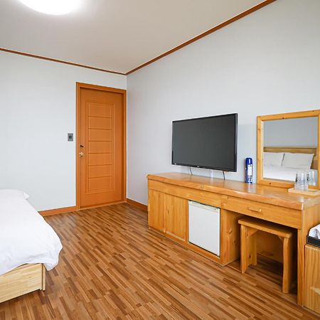 Fantastic Ocean View Sydney Hotel Jeju Exteriör bild