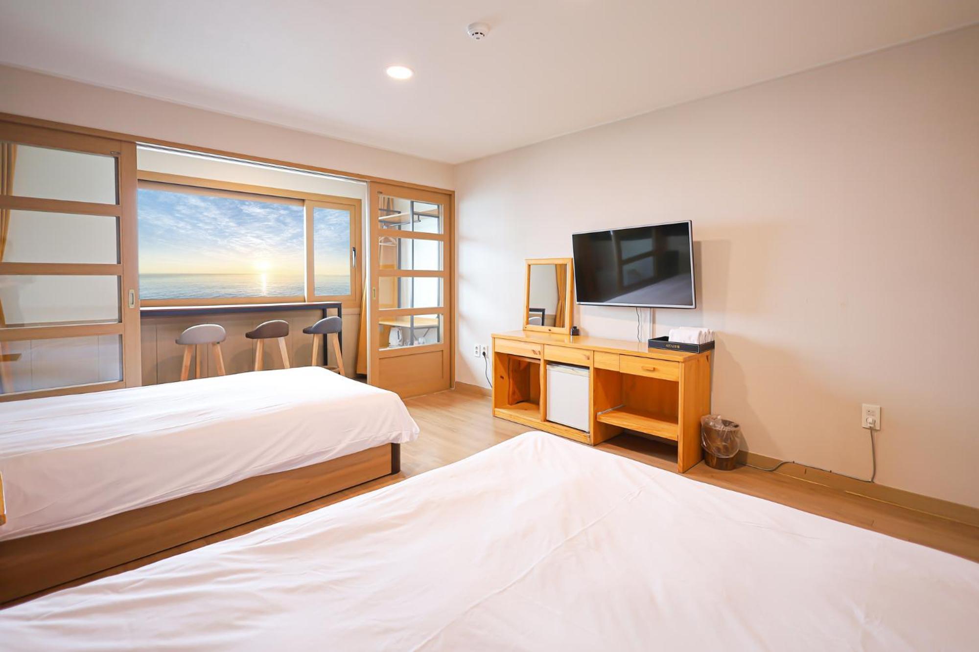 Fantastic Ocean View Sydney Hotel Jeju Exteriör bild