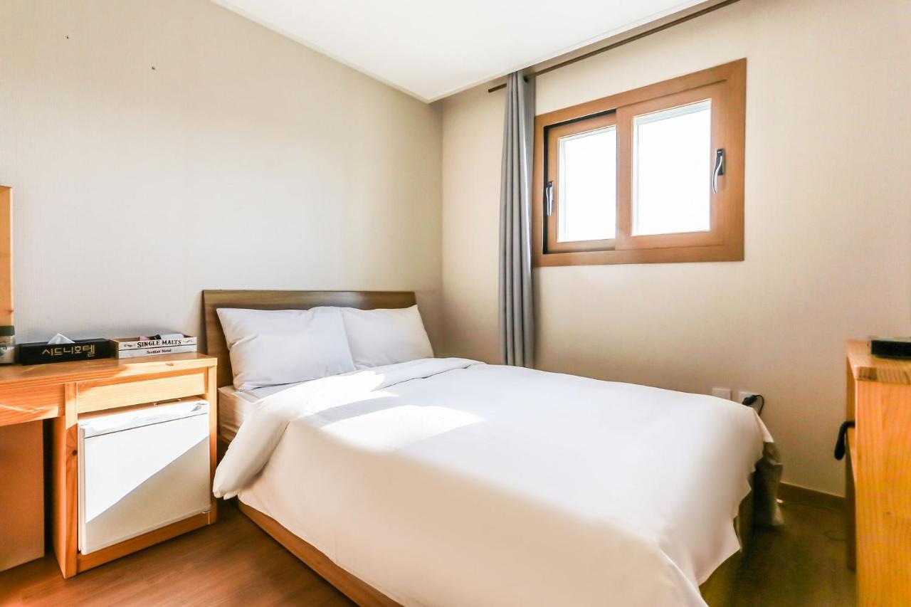 Fantastic Ocean View Sydney Hotel Jeju Exteriör bild