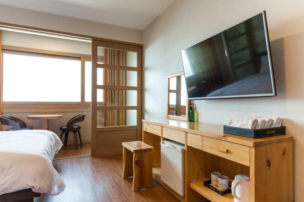 Fantastic Ocean View Sydney Hotel Jeju Exteriör bild