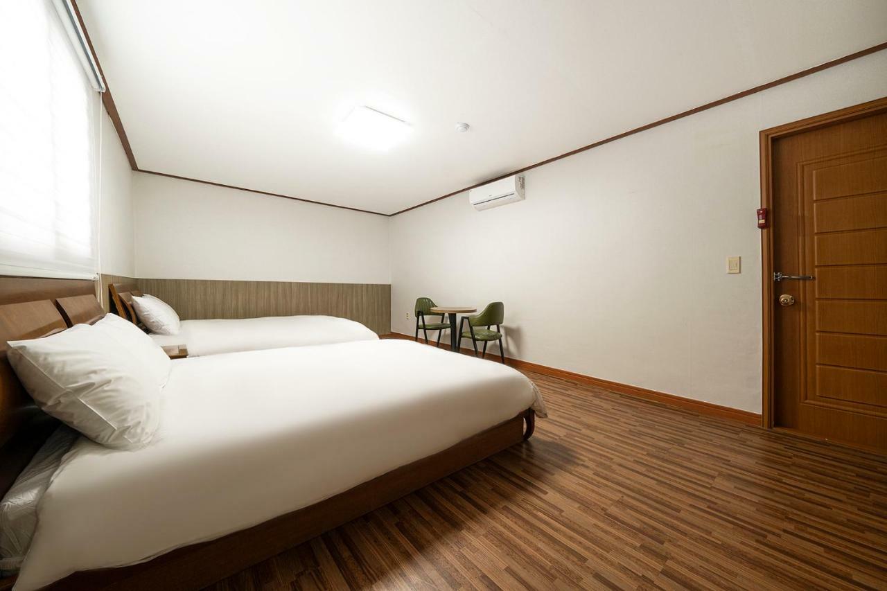 Fantastic Ocean View Sydney Hotel Jeju Exteriör bild